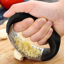 Garlic Press Crusher for Kitchen heavy quality with box